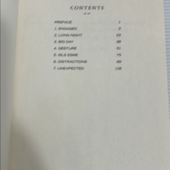 First Edition hardcover Breaking Dawn book written by Stephanie Meyer - Picture 5 of 10